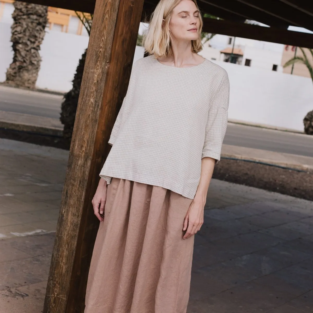 OIA gathered linen skirt