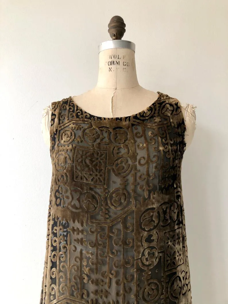 Secret History 1920s Dress