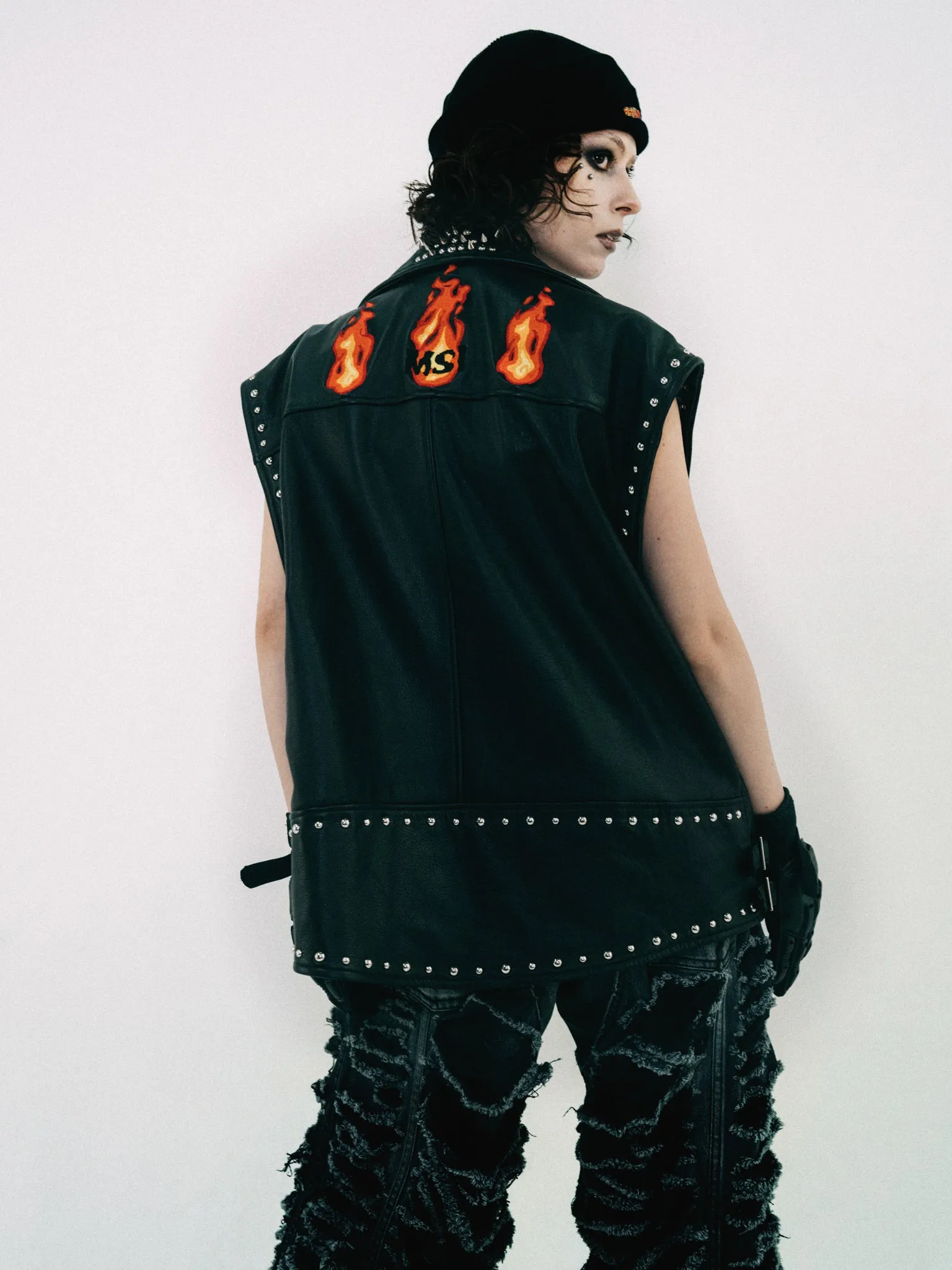 SLEEVELESS LEATHER RIDERS JACKET