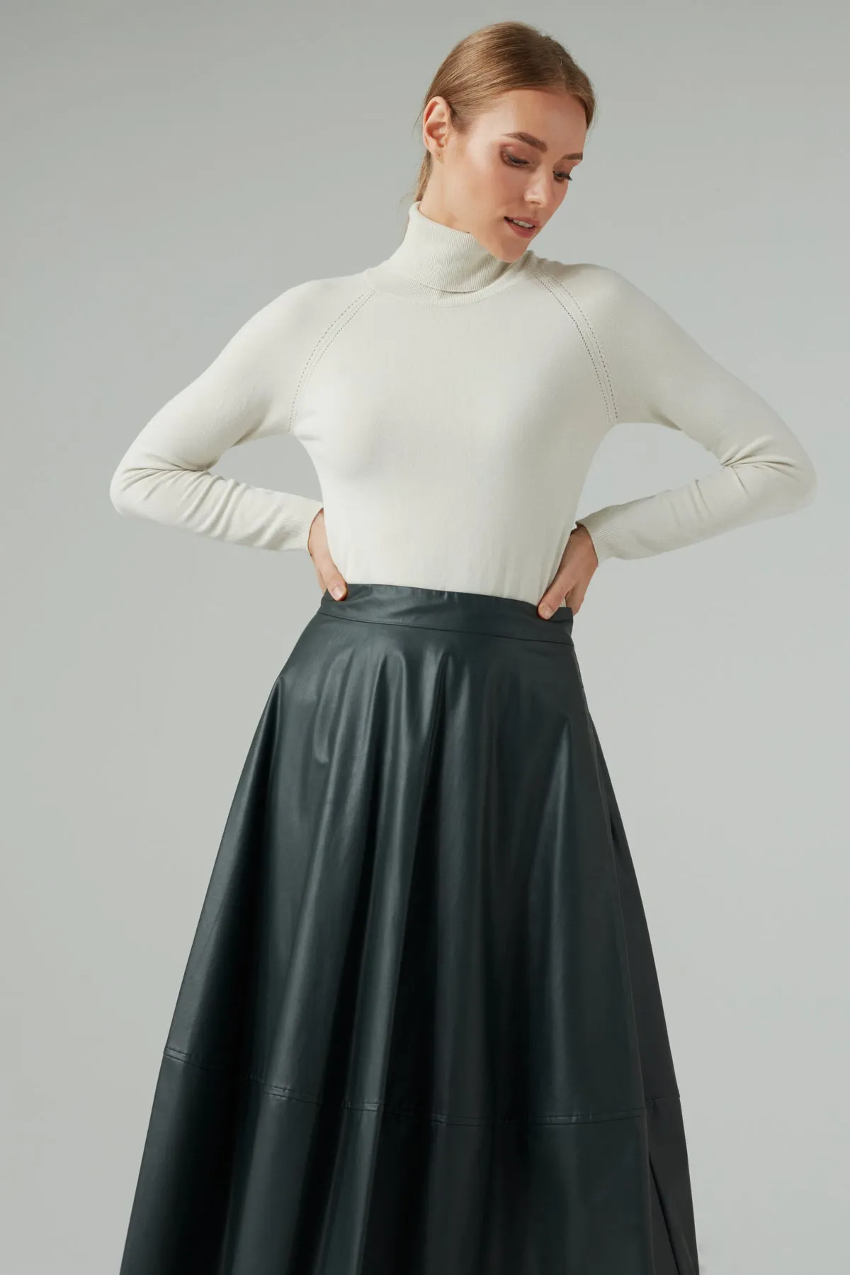 VISCOSE BLEND ROLL NECK JUMPER MILK